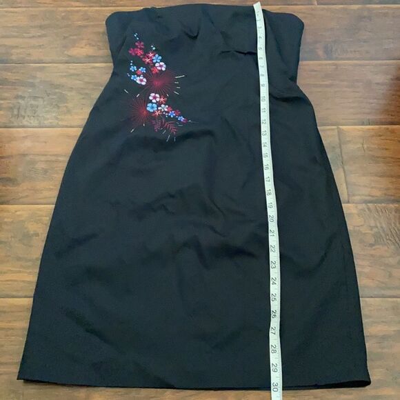 Vintage Y2K Express Black Strapless Floral Embroidered Dress 2000’s Feminine - Picture 4 of 9